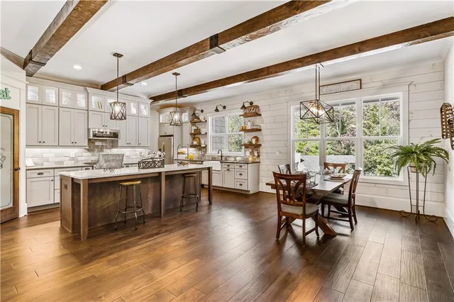 $3,500 | 6 Whisper Place, Marble Hill, GA 30148