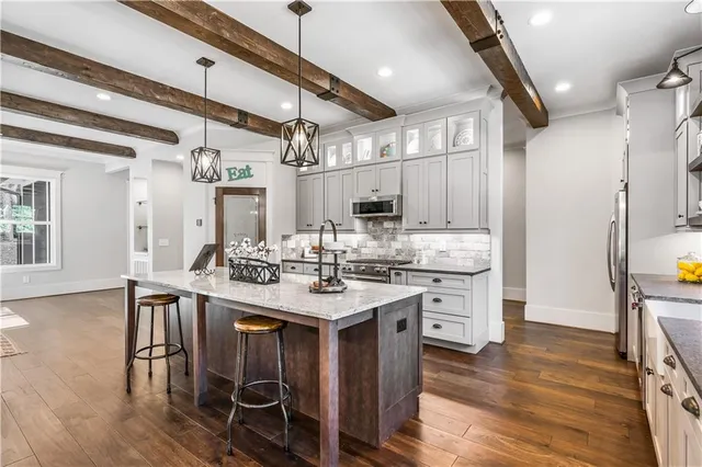 $3,500 | 6 Whisper Place, Marble Hill, GA 30148