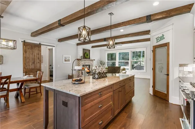 $3,500 | 6 Whisper Place, Marble Hill, GA 30148