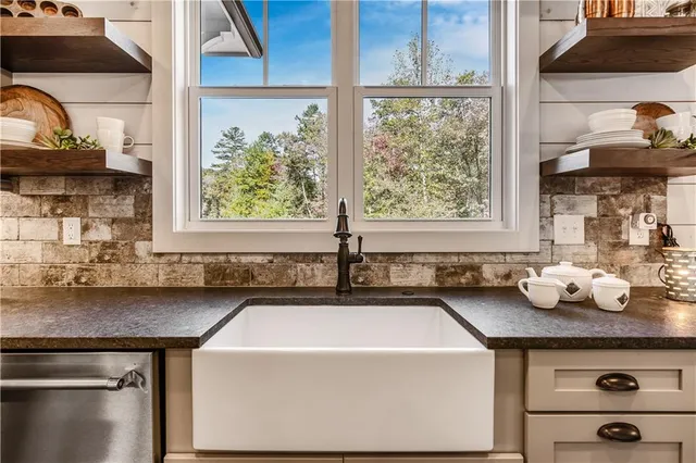 $3,500 | 6 Whisper Place, Marble Hill, GA 30148