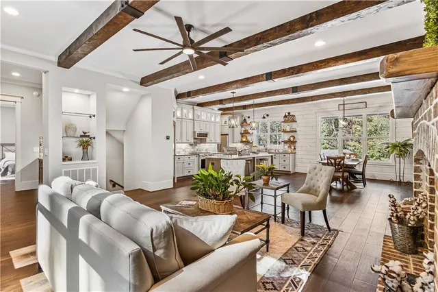 $3,500 | 6 Whisper Place, Marble Hill, GA 30148