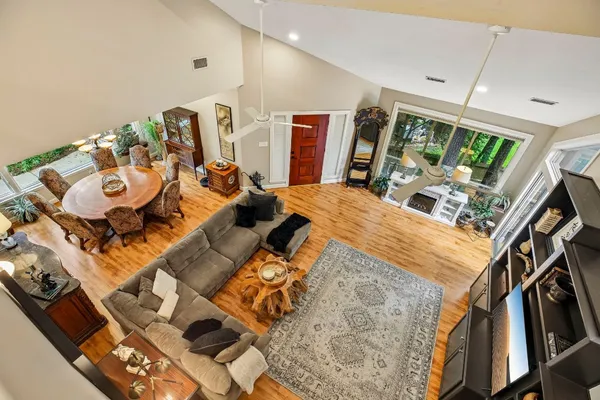$925,000 | 34 Highbush Court, The Woodlands, TX 77381