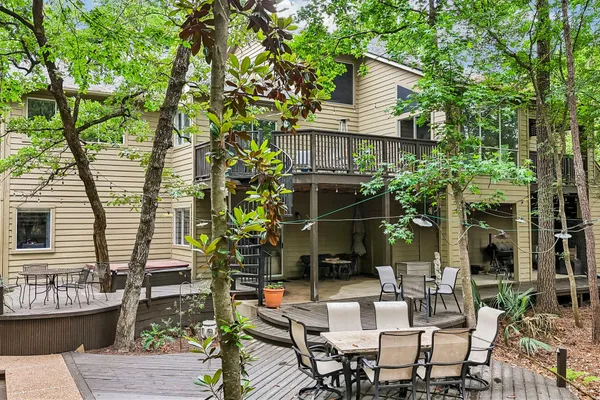 $925,000 | 34 Highbush Court, The Woodlands, TX 77381