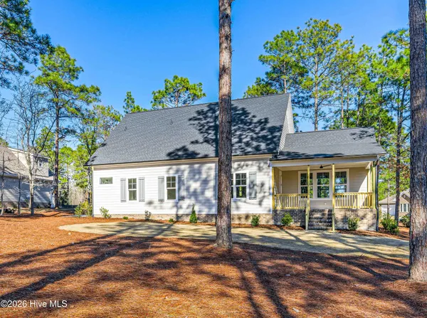 $745,000 | 106 Fox Den Drive, Seven Lakes, NC 27376