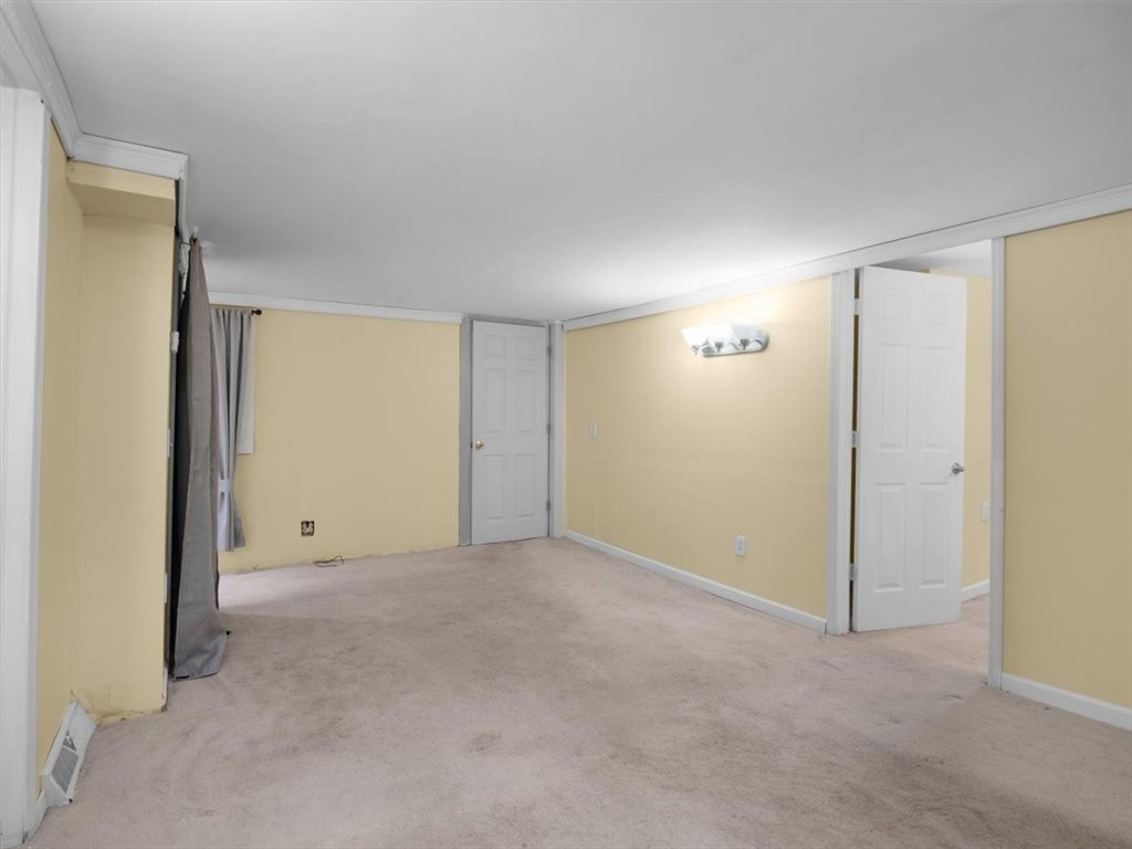 2095 Baird Road Penfield, NY 14526 - Photo 14 of 49