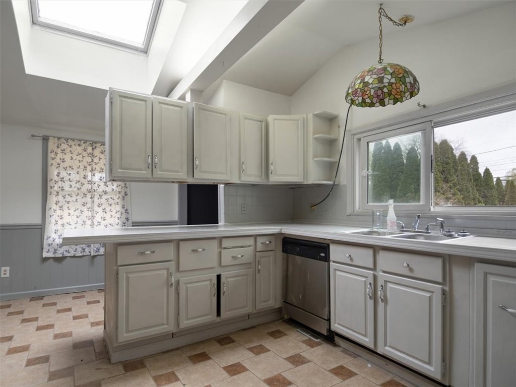 2095 Baird Road Penfield, NY 14526 - Photo 27 of 49