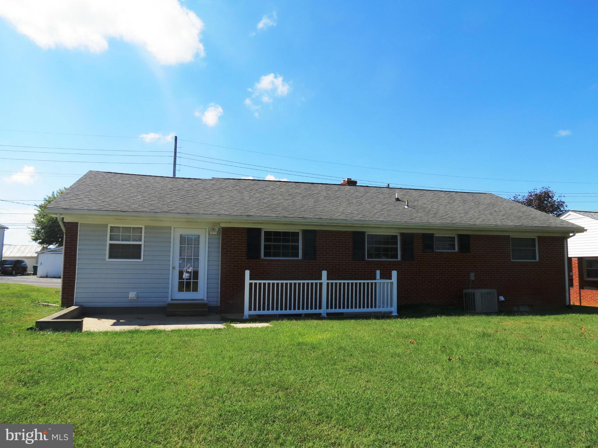 305 Fairview Road Luray, VA 22835 - Photo 2 of 23 Exterior (Rear)