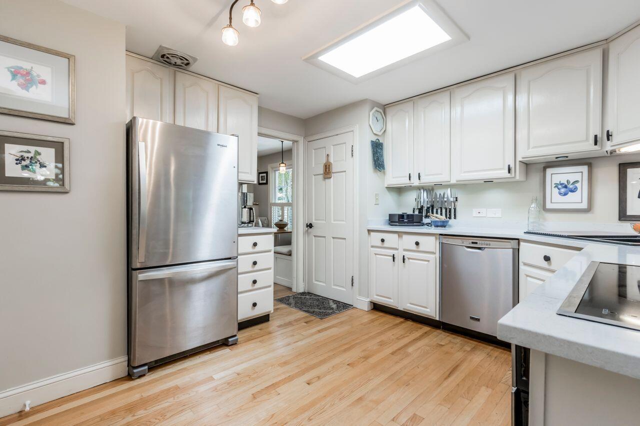 6 Lawson Road Cape Elizabeth, ME 04107 - Photo 34 of 86 20240823KS-72033