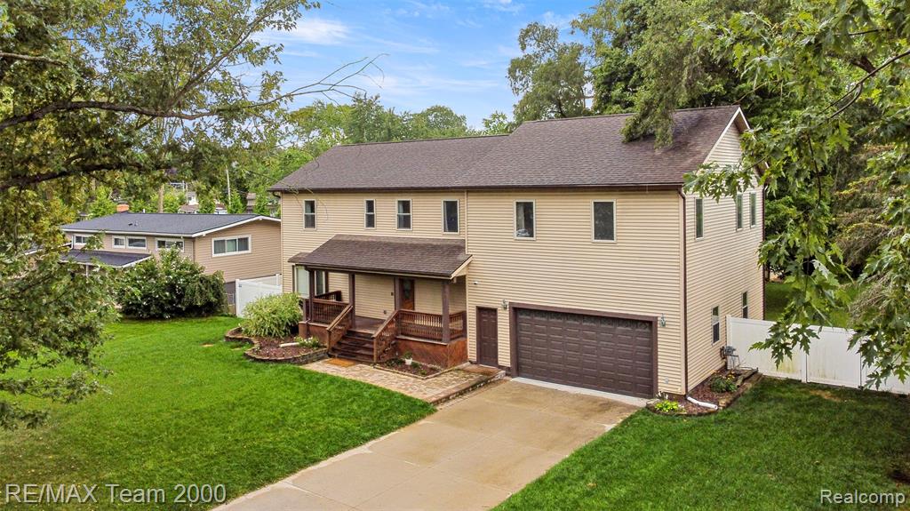 1895 Big Trail Road Walled Lake, MI 48390 - Photo 6 of 40 Gallery Image 6