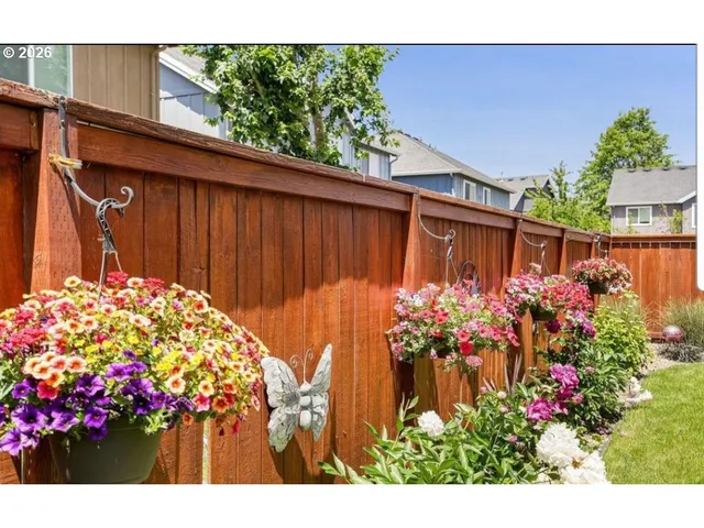 $494,900 | 216 Churchill Downs Street Southeast, Albany, OR 97322