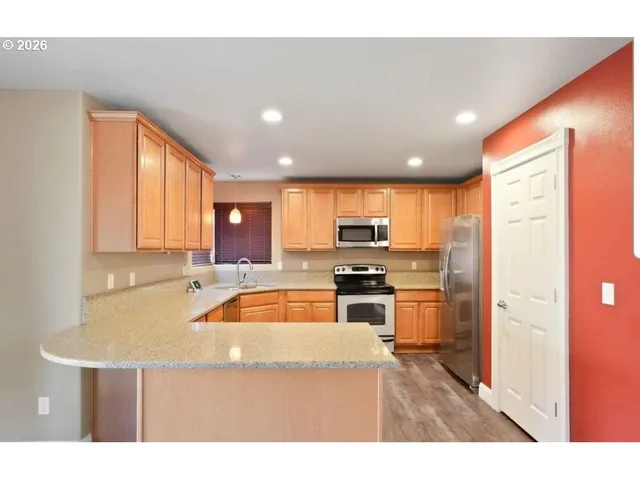 $494,900 | 216 Churchill Downs Street Southeast, Albany, OR 97322