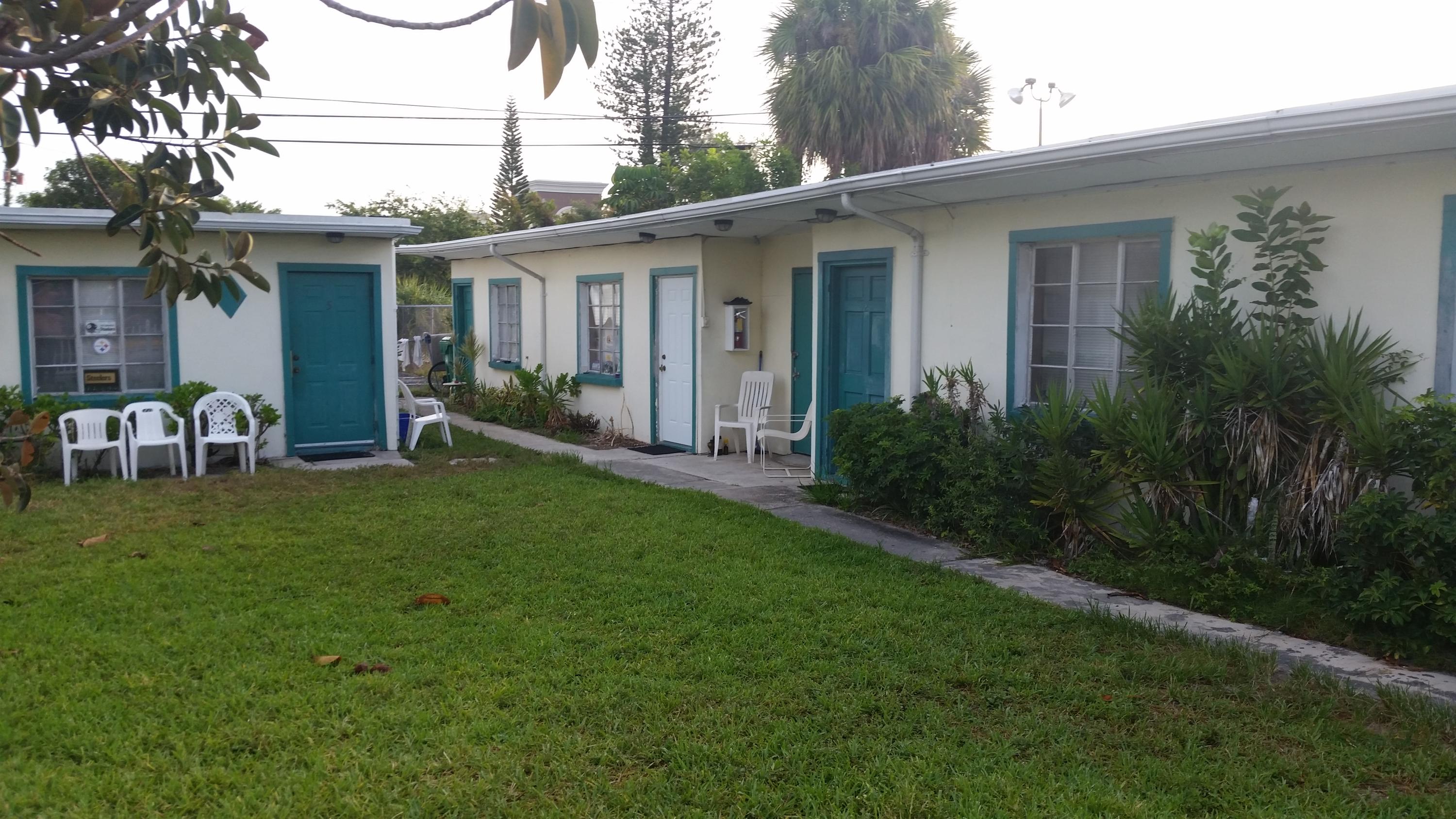 24 East 27th Street, Unit 1 Riviera Beach, FL 33404 - Photo 1 of 5 24 27 th Street 9