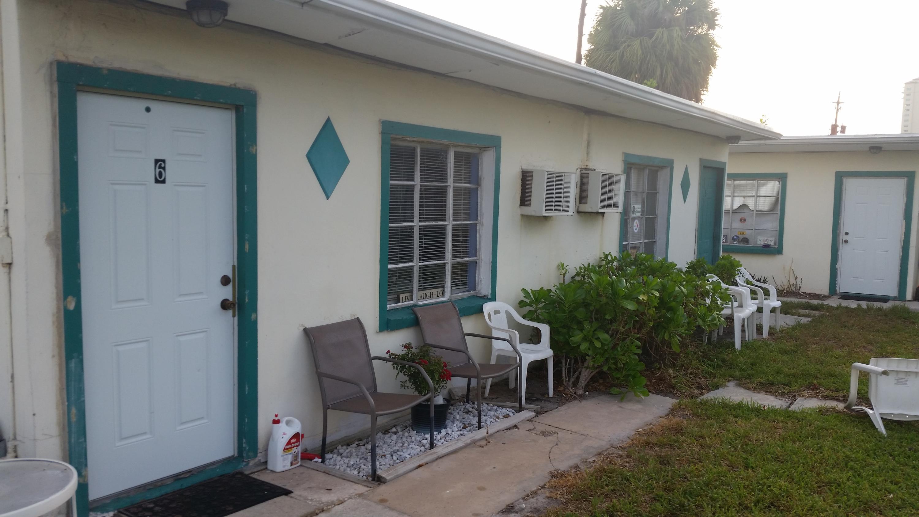 24 East 27th Street, Unit 1 Riviera Beach, FL 33404 - Photo 3 of 5 24 27th street 7