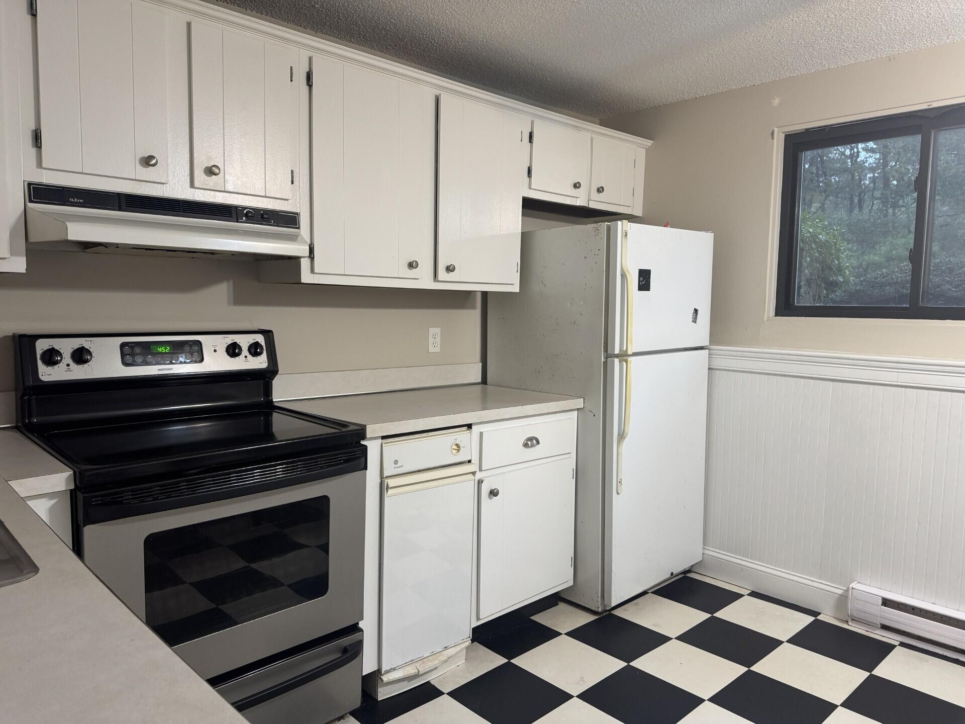 432 Old Chatham Road, Unit 103 South Dennis, MA 02660 - Photo 8 of 14 Kitchen 2