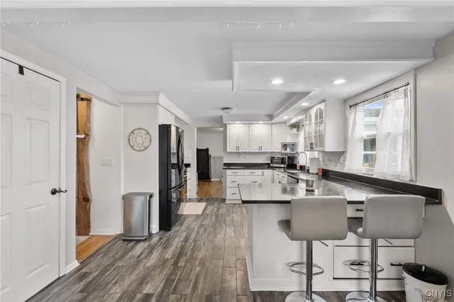 $325,000 | 4967 Darien Drive, Salina, NY 13088