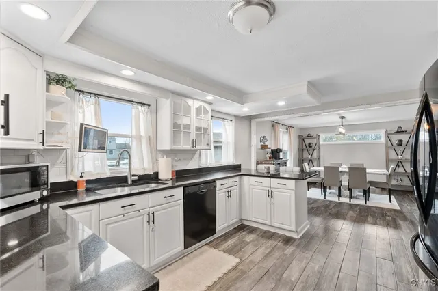 $325,000 | 4967 Darien Drive, Salina, NY 13088