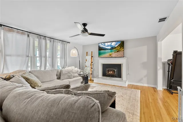 $325,000 | 4967 Darien Drive, Salina, NY 13088