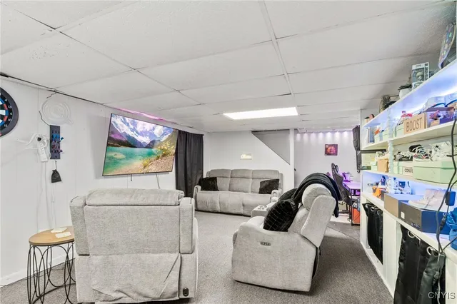 $325,000 | 4967 Darien Drive, Salina, NY 13088