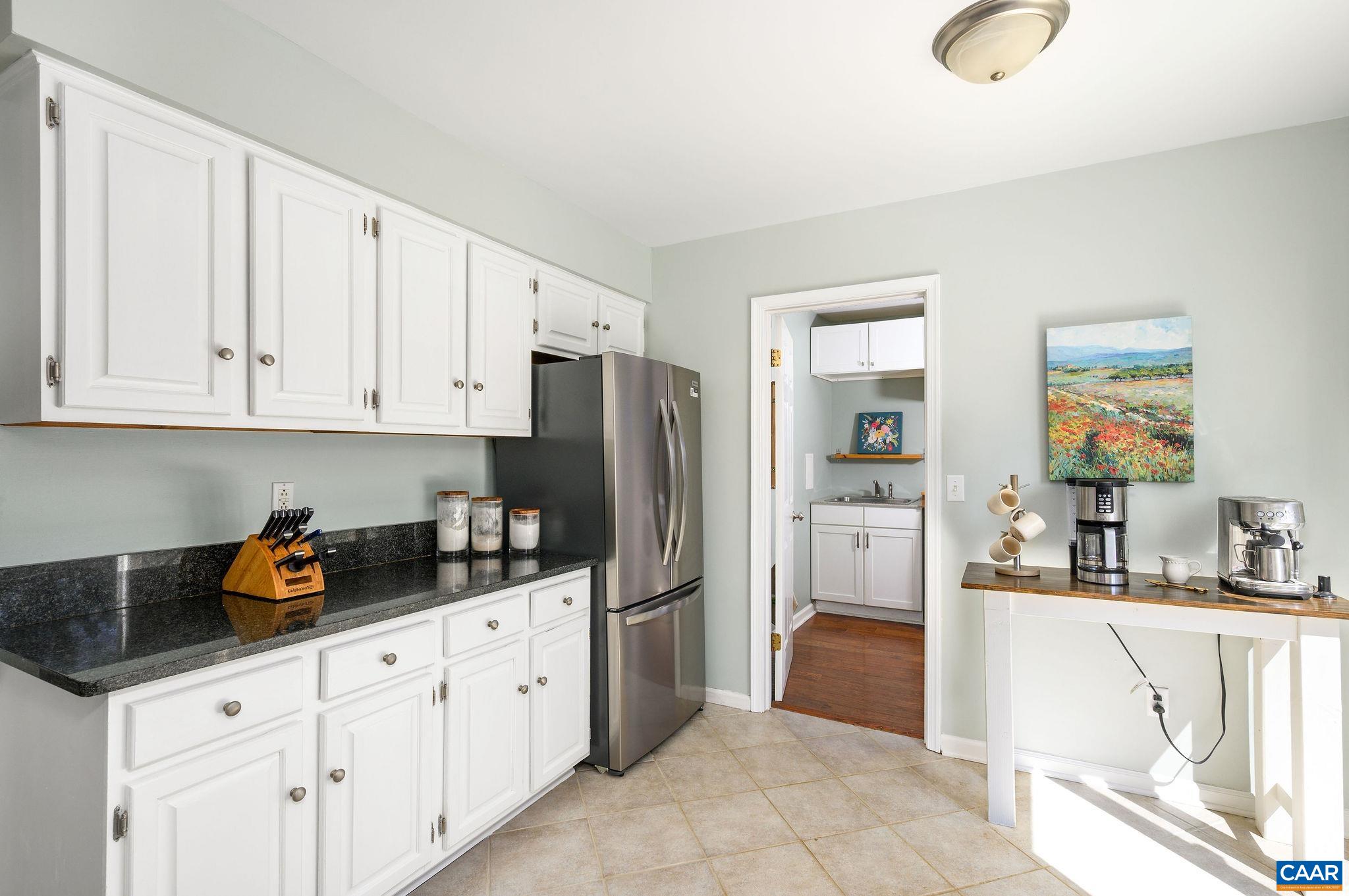 334 North Bennington Road Charlottesville, VA 22901 - Photo 10 of 38