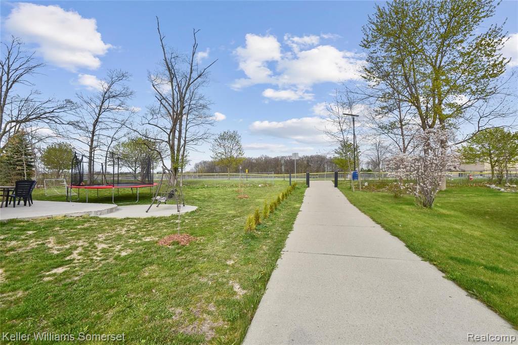 3240 Fantail Drive Rochester Hills, MI 48309 - Photo 5 of 47