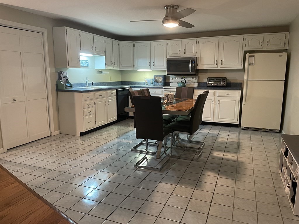 78 St Joseph Street, Unit 1 Woonsocket, RI 02895 - Photo 2 of 18 Gallery Image 2