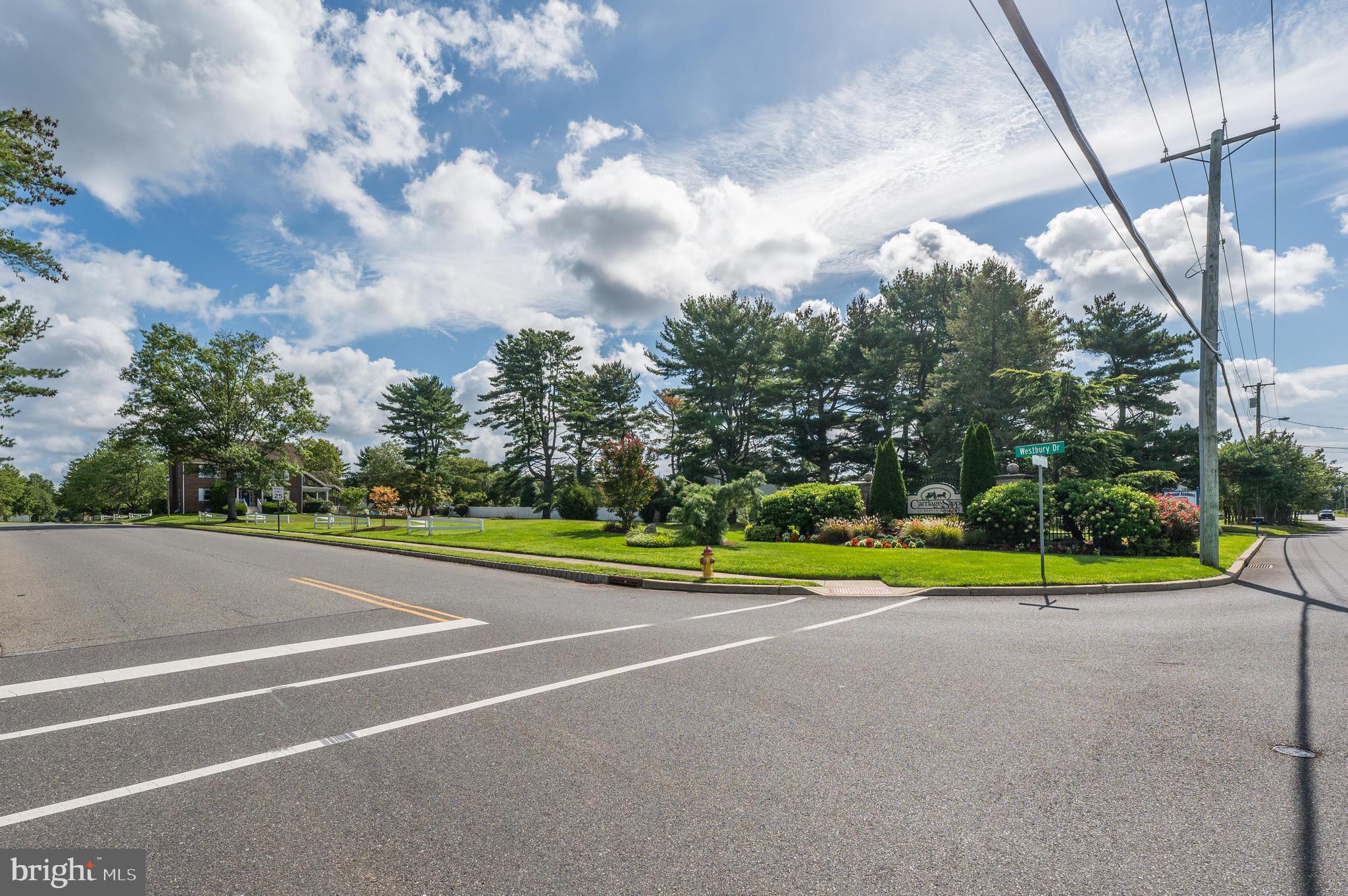 189 Watsontown Road Berlin, NJ 08009 - Photo 5 of 35 a view of an outdoor space and tennis court