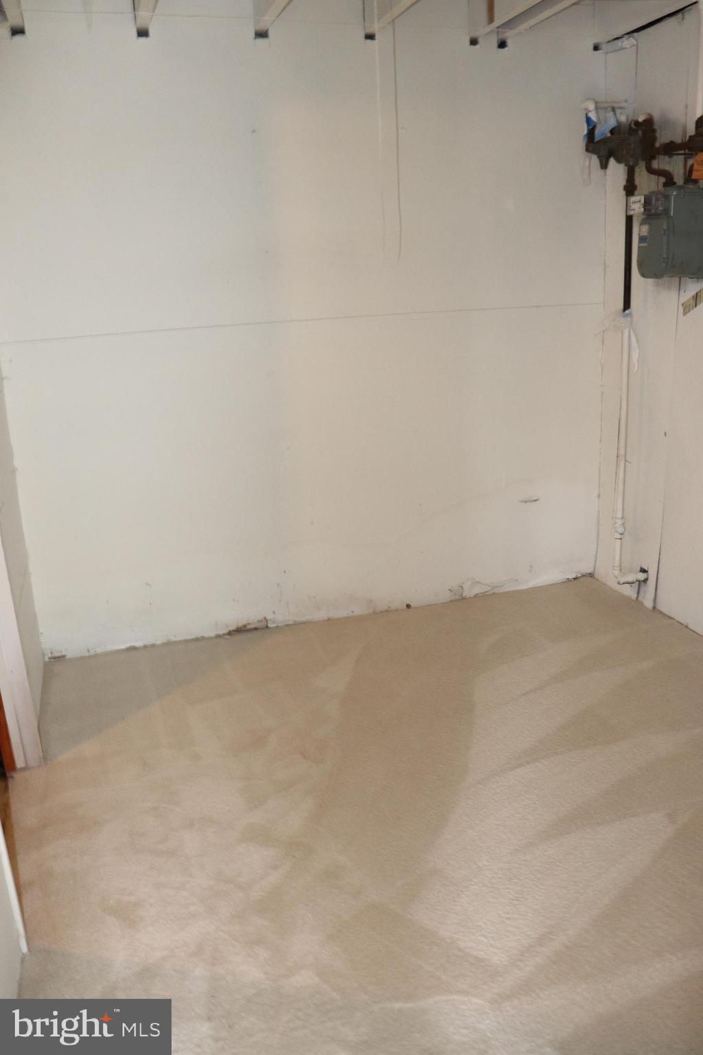 7606 Walker Mill Road Capitol Heights, MD 20743 - Photo 14 of 22 Extra room in Basement (Office)