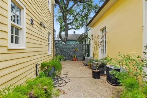 $280,000 | 933 Orleans Street, Unit 4, New Orleans, LA 70116