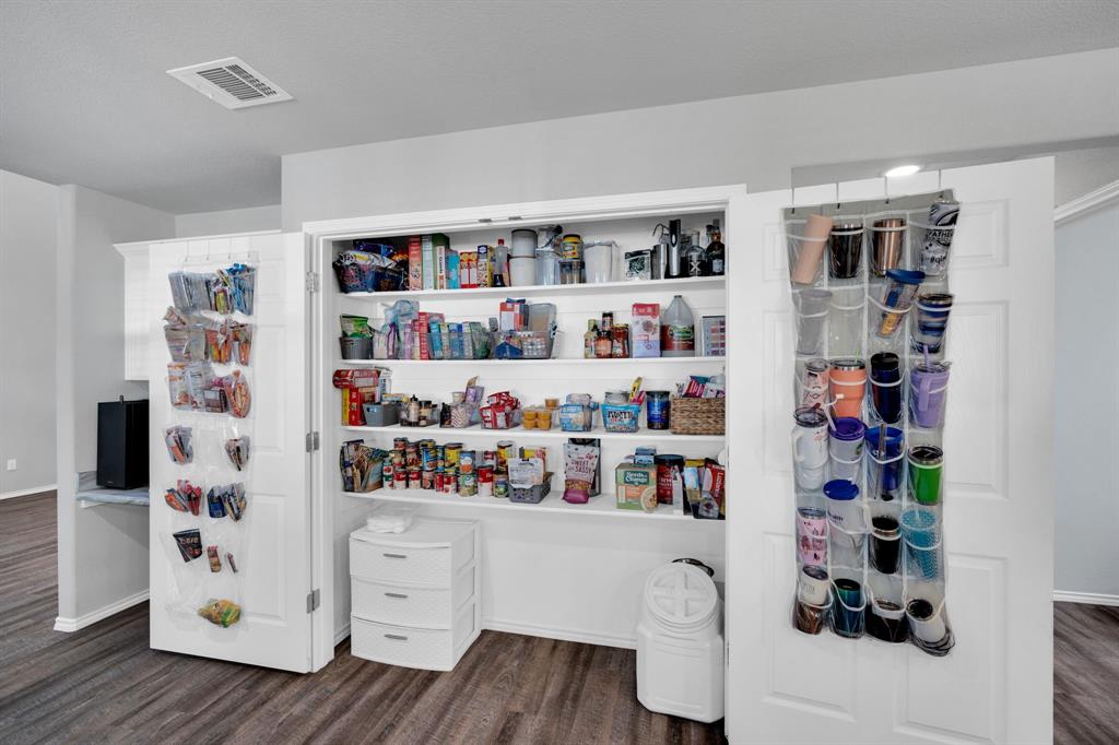 731 East Brown Street Cleburne, TX 76031 - Photo 15 of 39