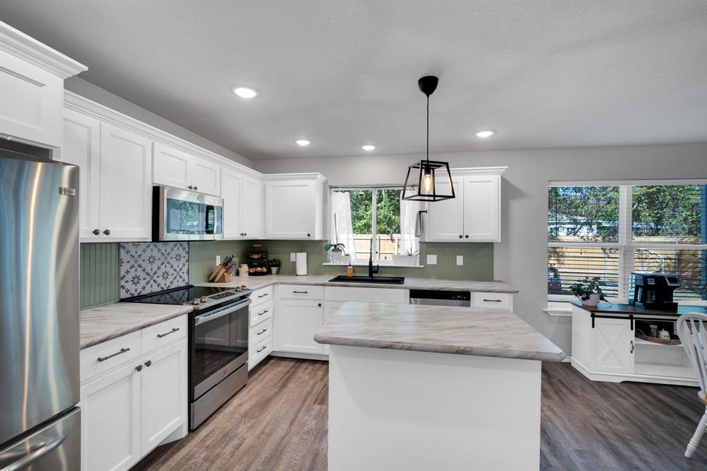 731 East Brown Street Cleburne, TX 76031 - Photo 16 of 39