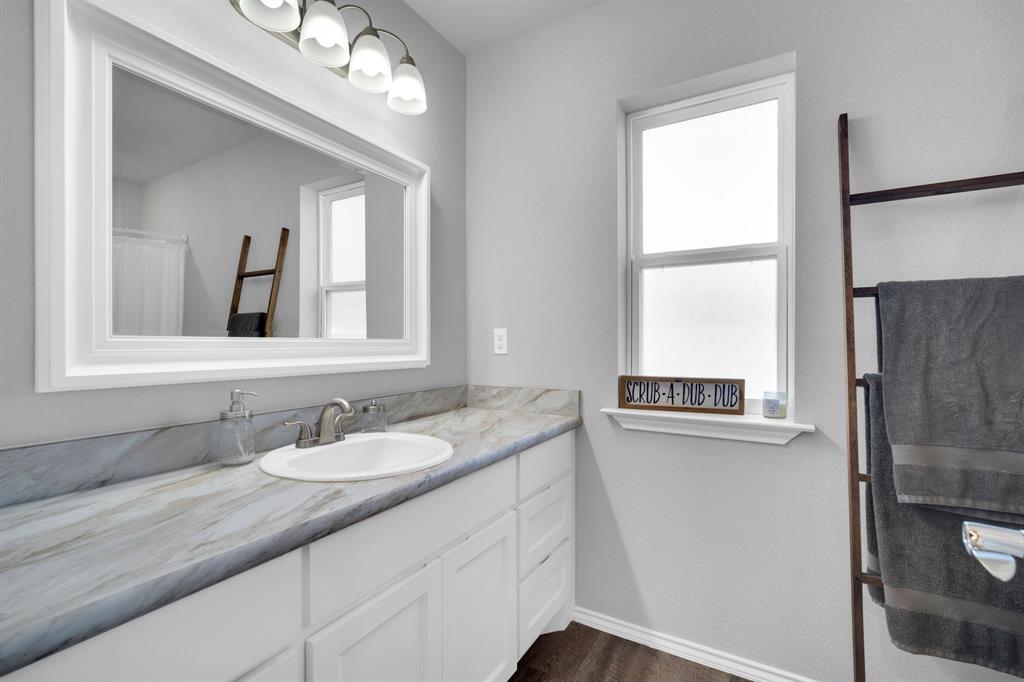 731 East Brown Street Cleburne, TX 76031 - Photo 30 of 39