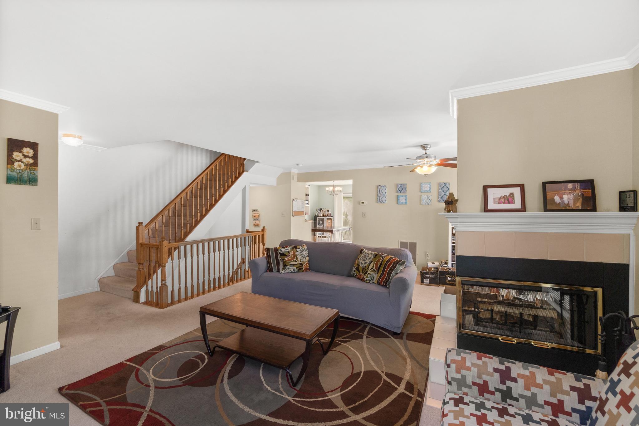 8618 Indian Springs Road Laurel, MD 20724 - Photo 4 of 30 Living Room
