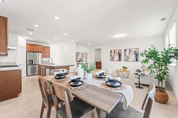 $660,000 | 384 Ramos Ranch Road, Oakley, CA 94561
