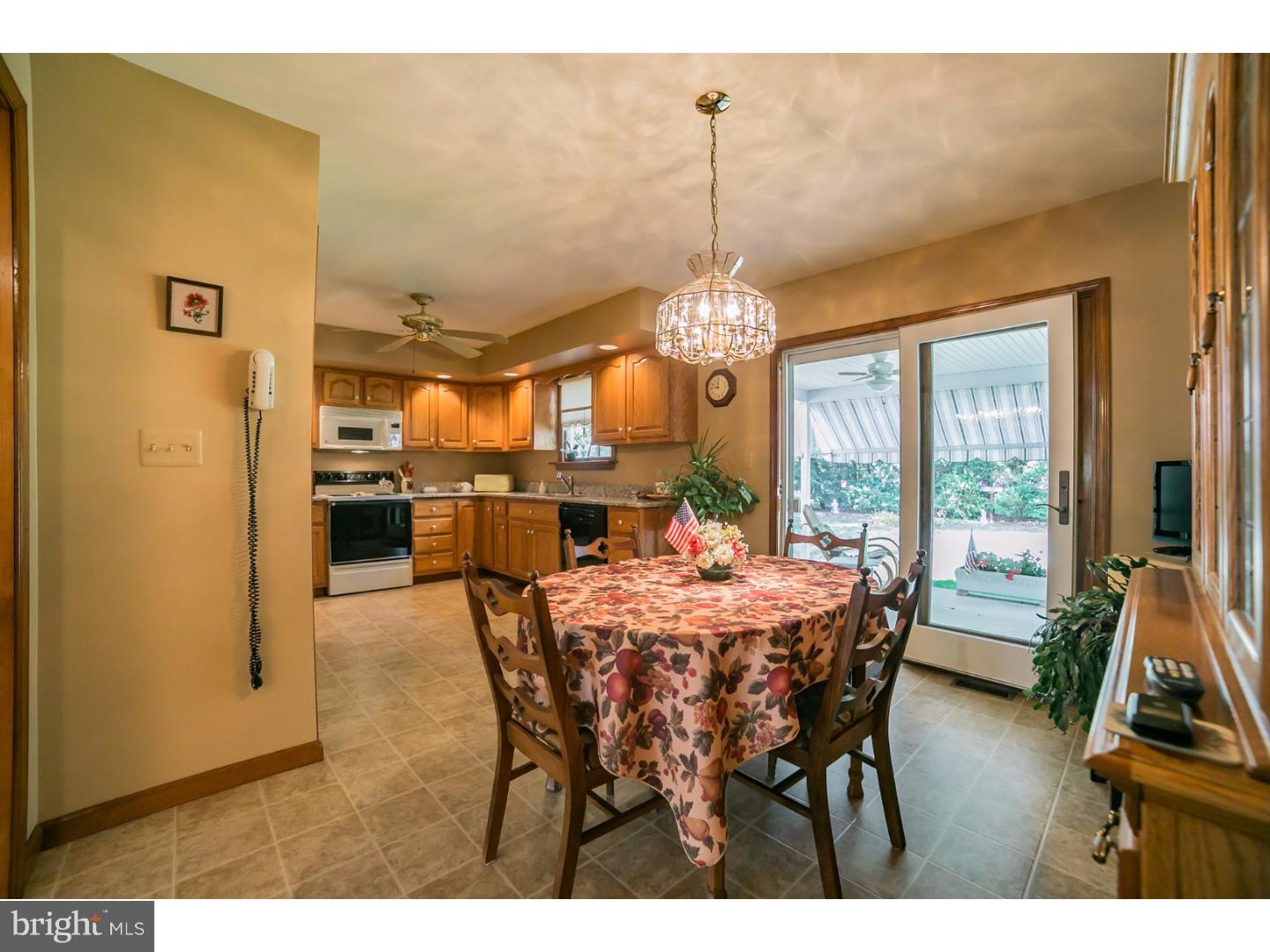 1412 Deer Run Road Hatfield, PA 19440 - Photo 9 of 24 Breakfast Room