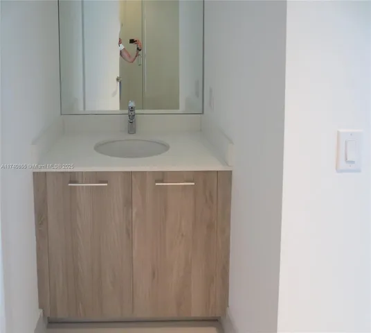 $940,000 | Edgewater, Miami, FL 33137