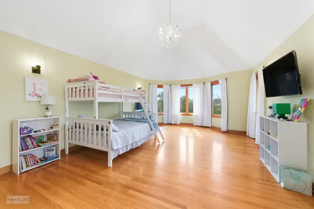 $1,249,000 | 13220 Fox Lane, Lemont, IL 60439