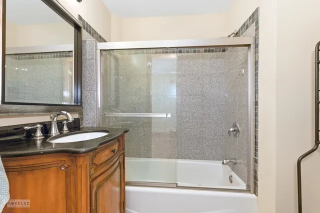 $1,249,000 | 13220 Fox Lane, Lemont, IL 60439