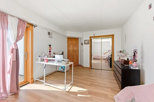 $1,249,000 | 13220 Fox Lane, Lemont, IL 60439