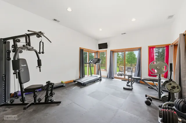 $1,249,000 | 13220 Fox Lane, Lemont, IL 60439