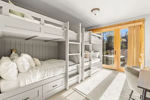 $1,895,000 | 10235 Valmont Trail, Truckee, CA 96161