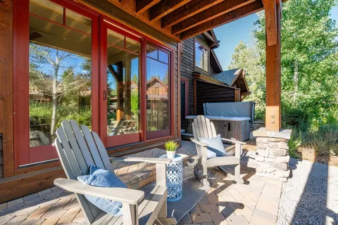 $1,895,000 | 10235 Valmont Trail, Truckee, CA 96161
