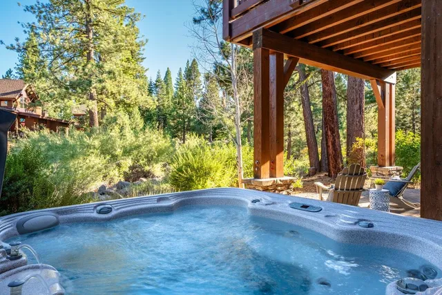 $1,895,000 | 10235 Valmont Trail, Truckee, CA 96161
