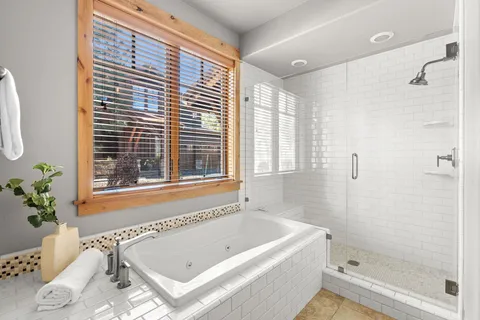 $1,895,000 | 10235 Valmont Trail, Truckee, CA 96161