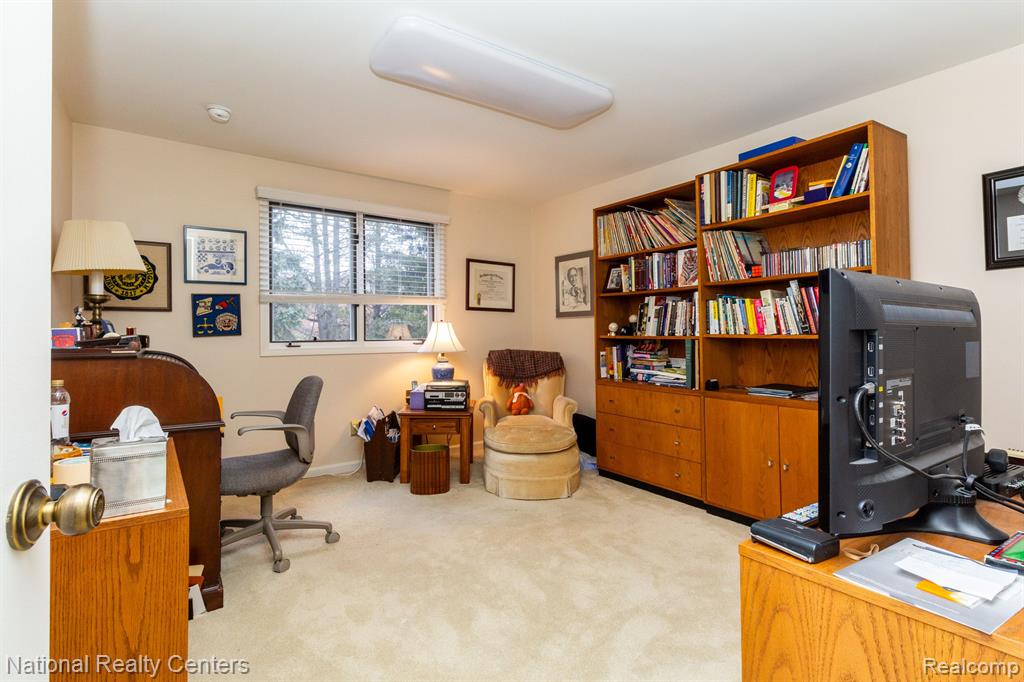 36985 Valley Ridge Drive Farmington Hills, MI 48331 - Photo 36 of 51