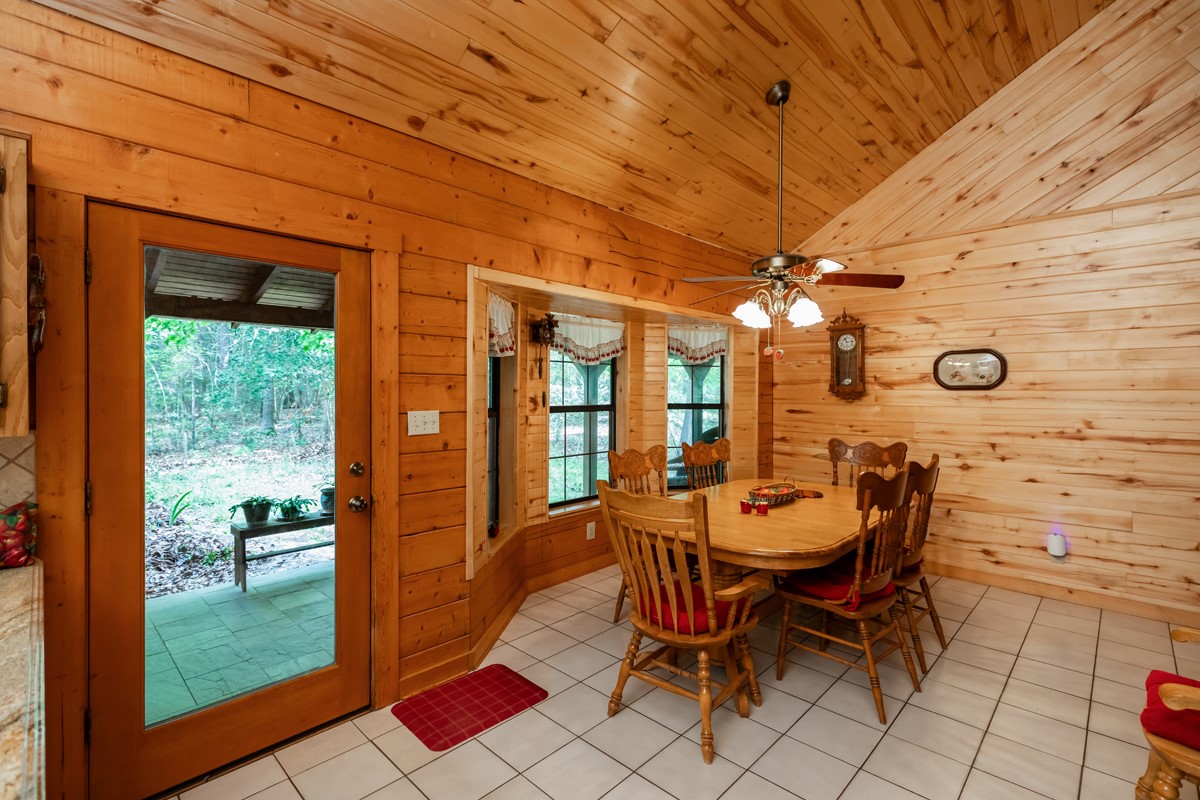 4864 Hob Warren Road Sour Lake, TX 77659 - Photo 11 of 36