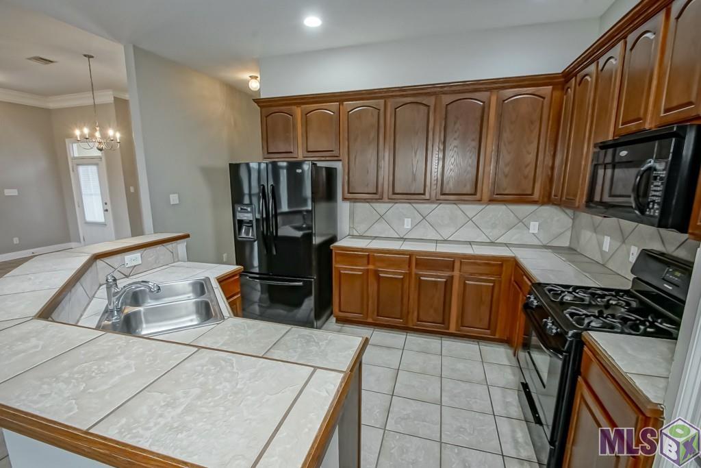 12600 Woodland Hill Road Denham Springs, LA 70706 - Photo 12 of 17