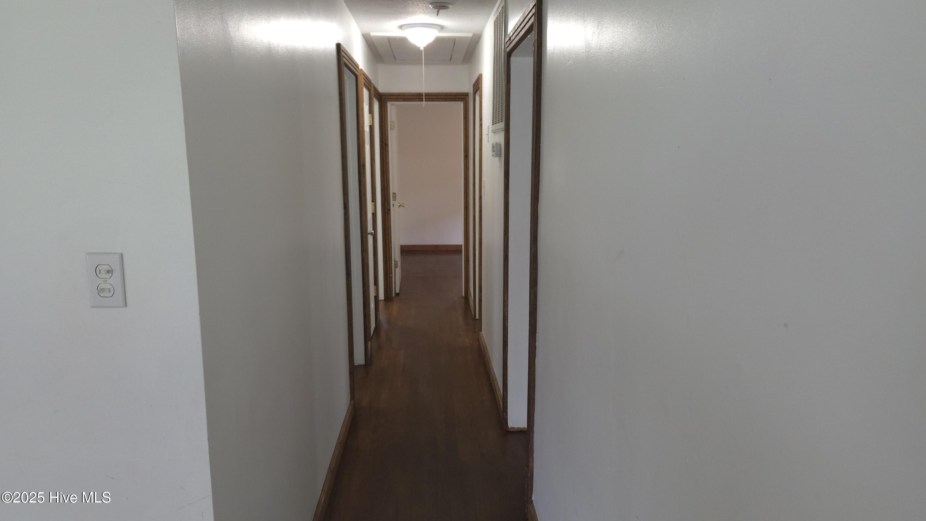 417 Decatur Road Jacksonville, NC 28540 - Photo 7 of 16 Hallway