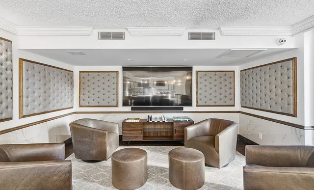 $3,850 | 330 East 39th Street, Unit 3R | Murray Hill