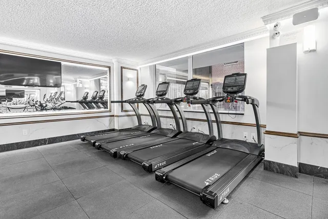 $3,850 | 330 East 39th Street, Unit 3R | Murray Hill