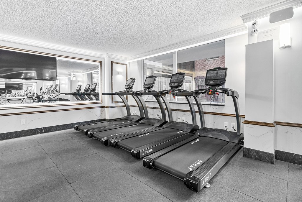 330 East 39th Street, Unit 3R Manhattan, NY 10016 - Photo 15 of 21